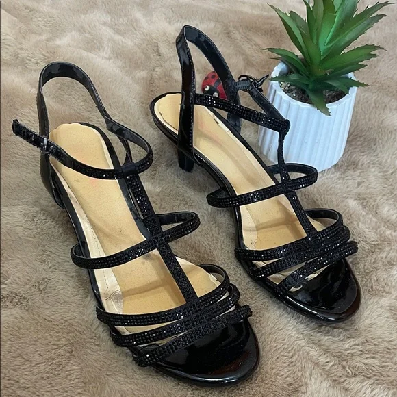 Vintage Vibe Boudoir Glam Black Sparkly Costume Heels – 8.5 Kitten Heel, 2.5” - Picture 2 of 13